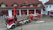 WLF-K1 mit ausgefahrenem Kranarm und montiertem Arbeitskorb